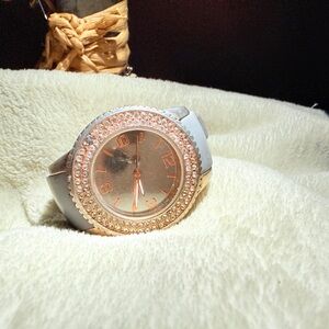 Source Unknown Rose Gold and White Crystal Watch